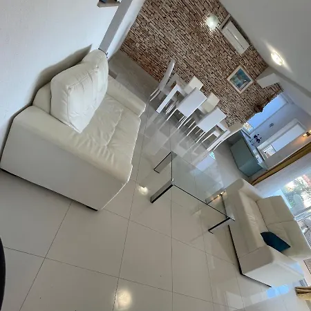 Lina Villa Premantura