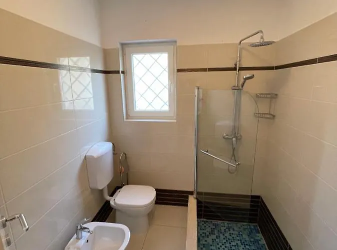 Lina Villa Premantura